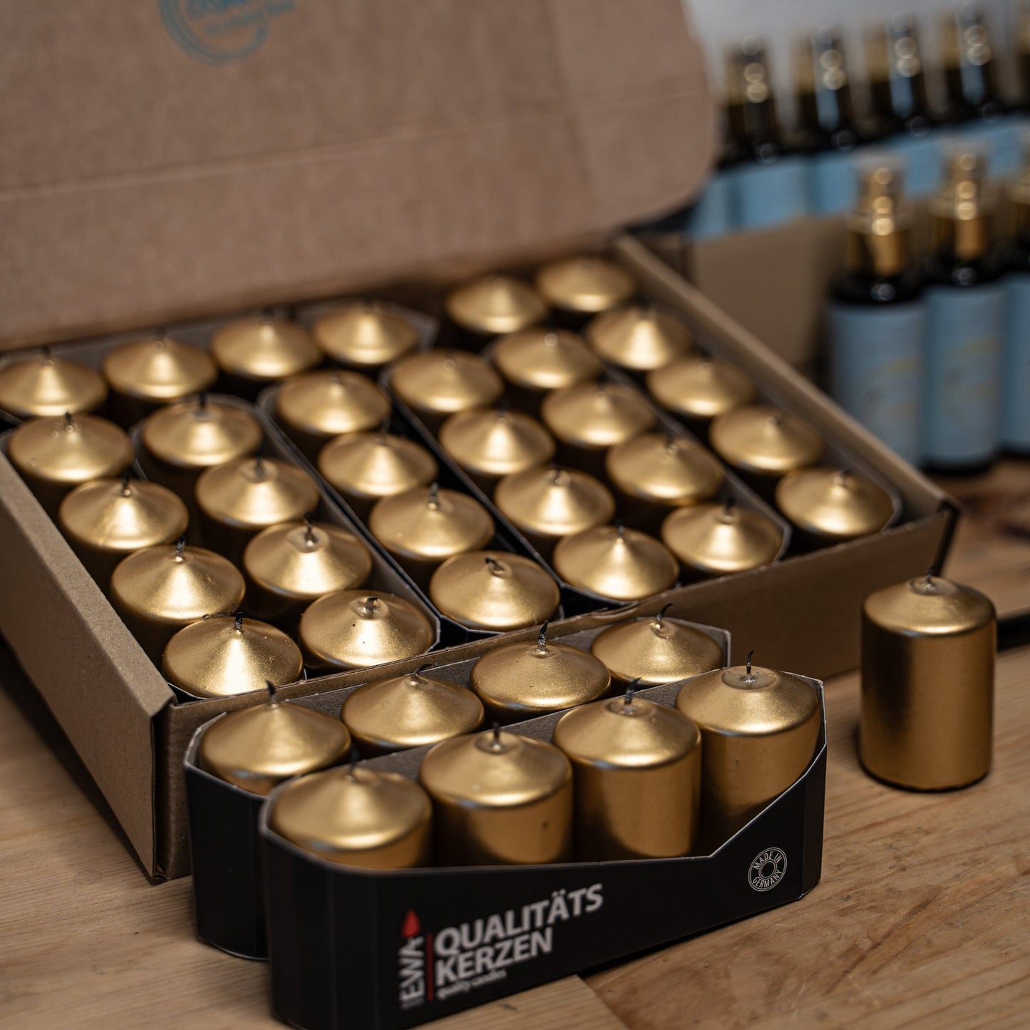 Goldene gesegnete Stumpenkerze